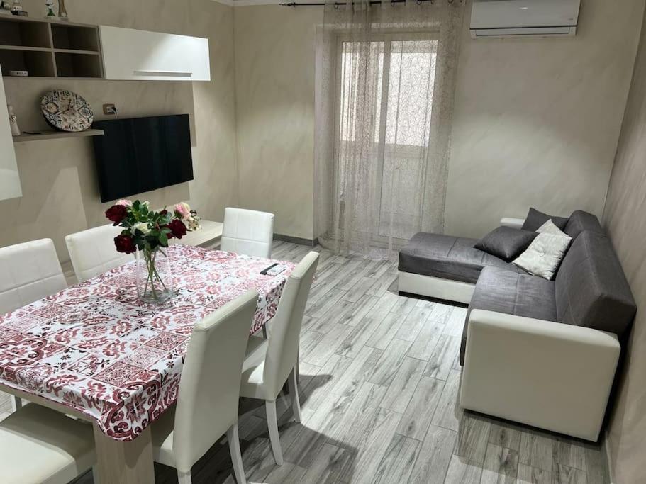 Appartamento Bianca House Aeroporto di Catania Fontana Rossa Esterno foto